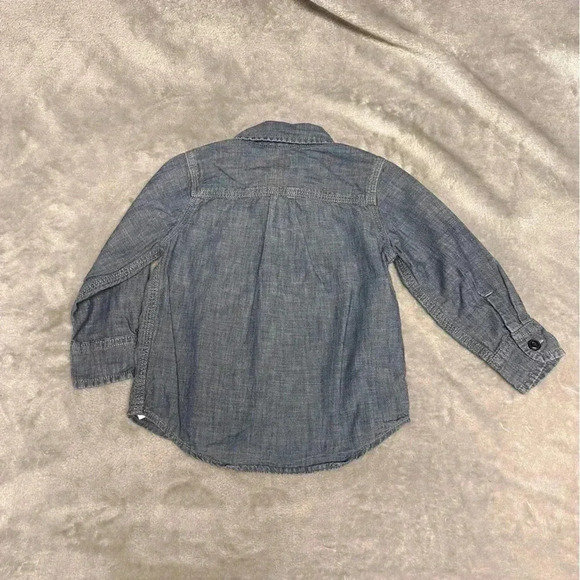 baby GAP - long sleeve button down denim style shirt. Size 2 years - Picture 3 of 4